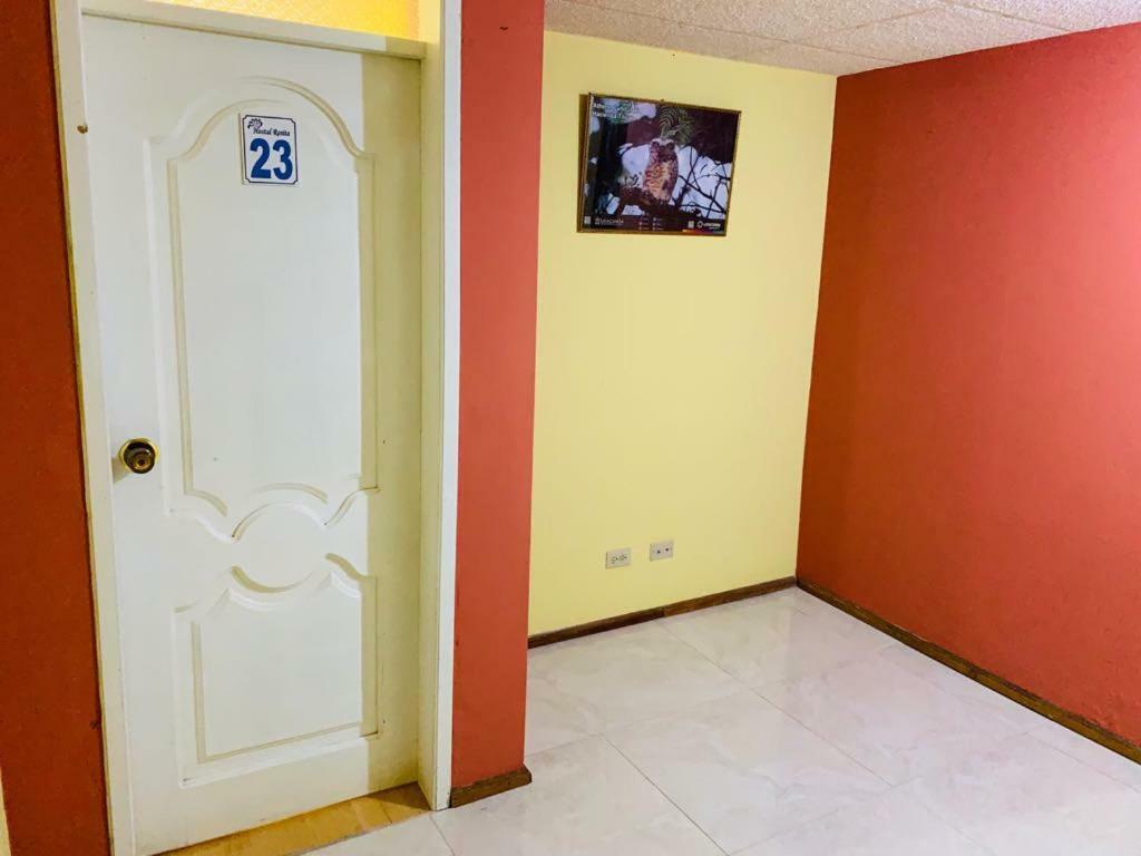 Hostal Rosita Latacunga Buitenkant foto
