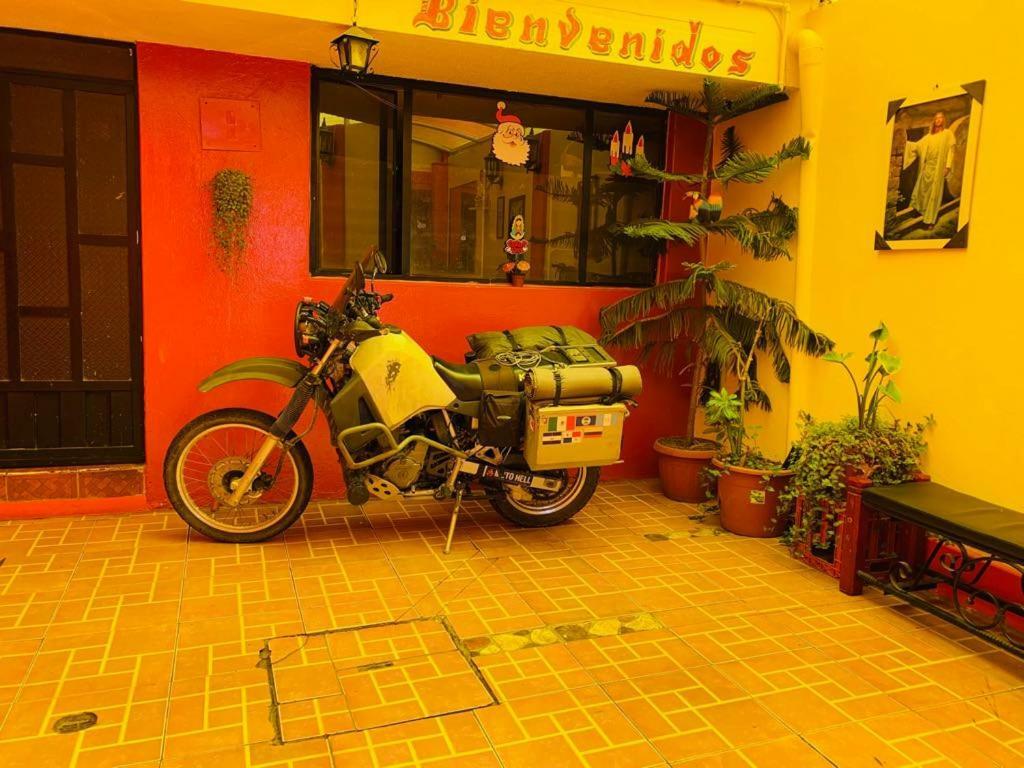 Hostal Rosita Latacunga Buitenkant foto